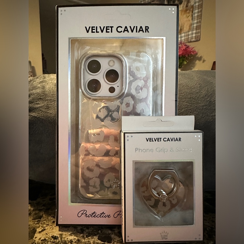 ✨New Velvet Caviar Silver Chrome Leopard iPhone 14 Pro Case & Heart Grip Stand✨